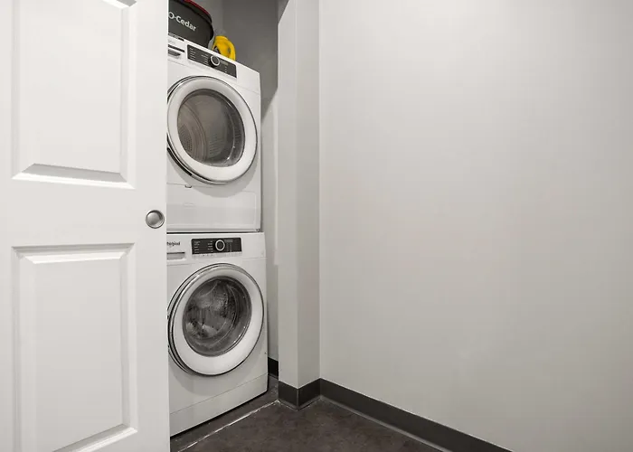 Cozysuites Modern 1br In Downtown Pitts #2
